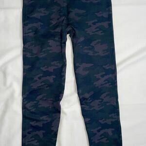 SPANX Seamless Shaping Camo Leggings Sz. L